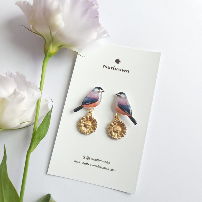 Bird Series - Taiwan's endemic White-eared Thrush Daisy Flower Earrings/ Clip-On - ต่างหู - เรซิน หลากหลายสี