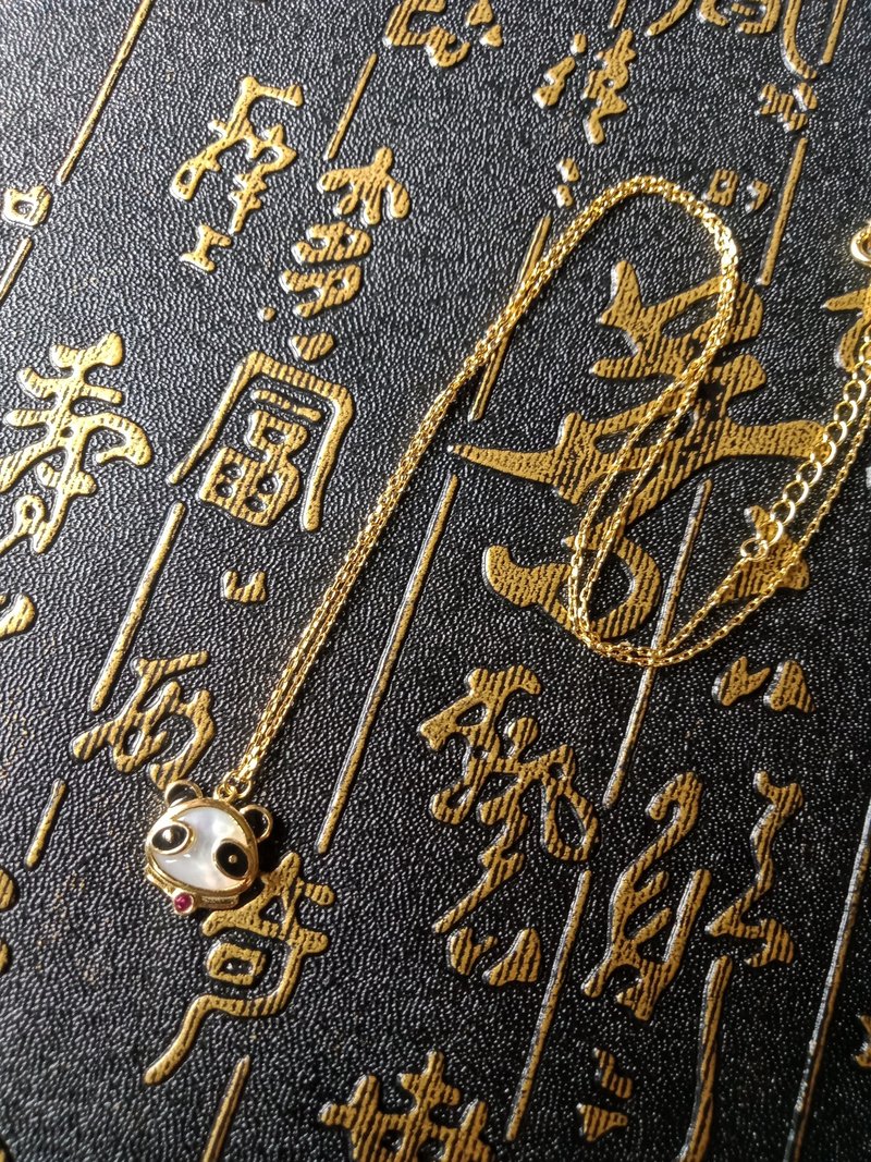 佚名山河。小熊貓 彩光白貝母。含925銀鍍金項鍊 - 耳環/耳夾/耳骨夾 - 寶石 白色