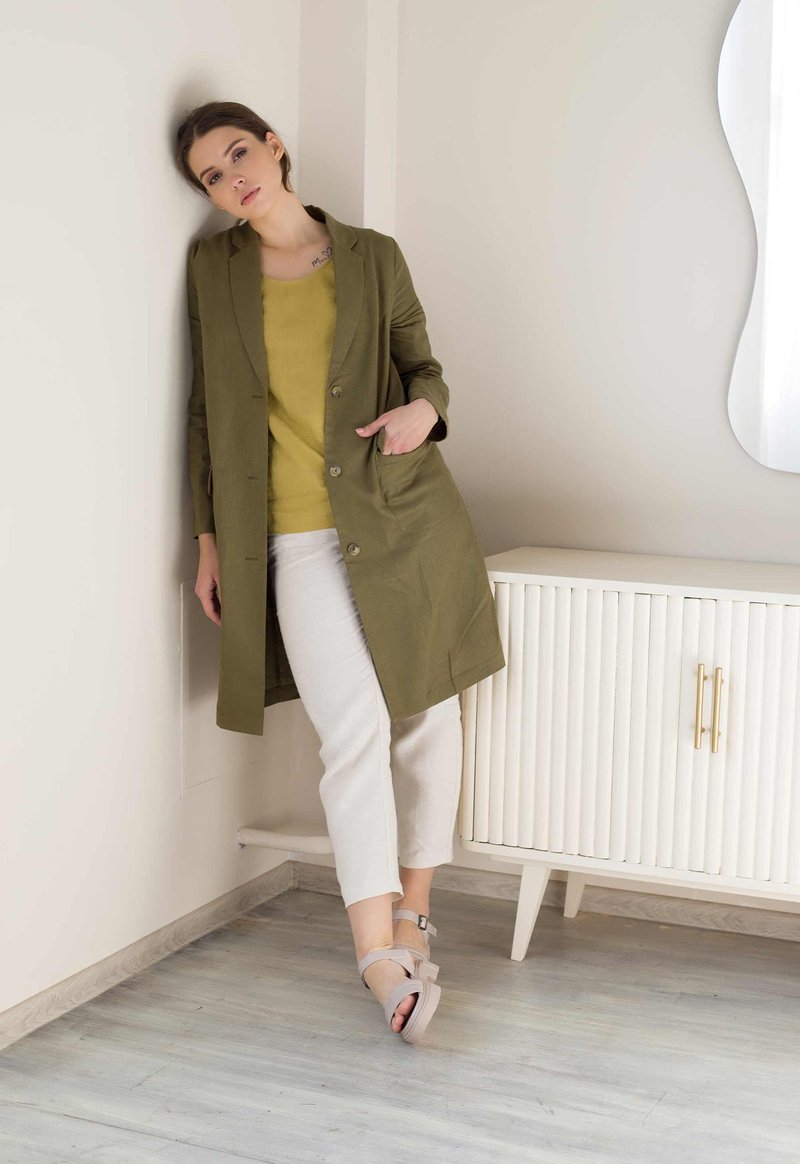 亞麻 女大衣/外套 卡其色 - Women's classic, long linen jacket, CARLY.