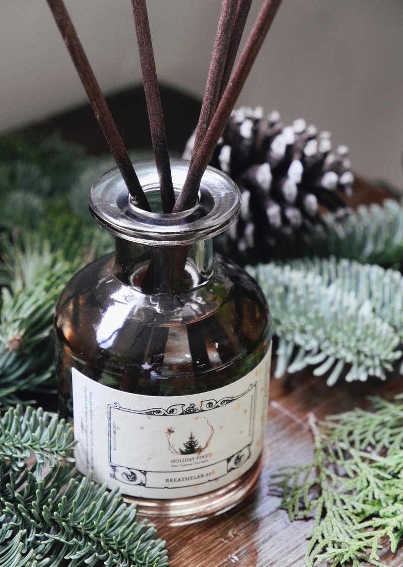 Holiday Pine - Reeds Diffuser - Fragrances - Other Materials Brown