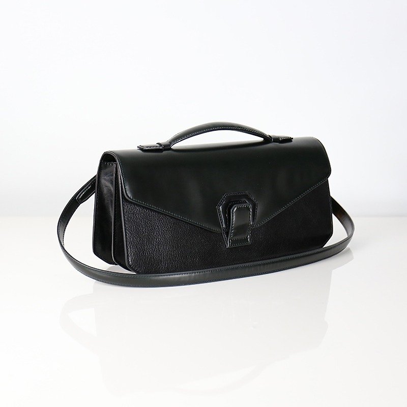 [Melodica] Leather Two-Layer Organ Shoulder Bag-Mysterious Black - กระเป๋าแมสเซนเจอร์ - หนังแท้ สีดำ