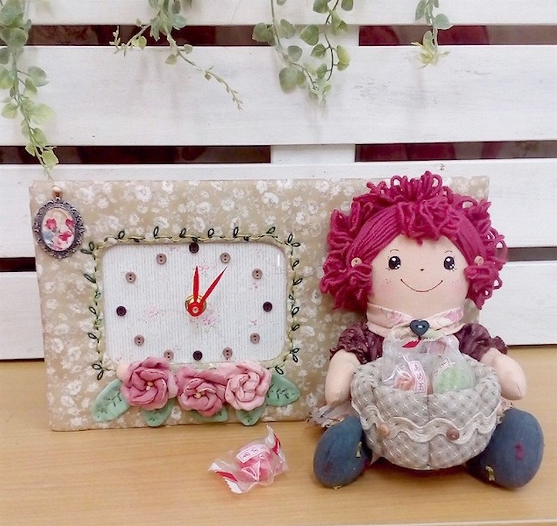 時間カウントを過ごすwonderland22キャンディ人形|時計 - 時計 - 紙 多色