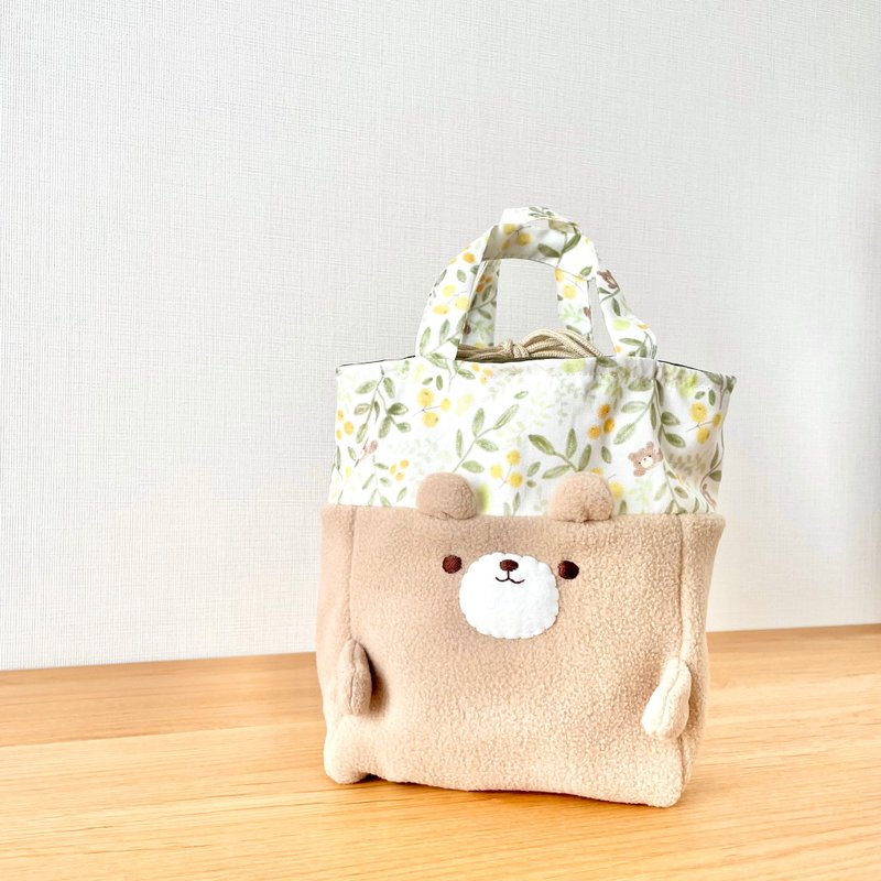 Fluffy bear drawstring bag that looks like a stuffed animal - กระเป๋าเครื่องสำอาง - ผ้าฝ้าย/ผ้าลินิน สีเขียว