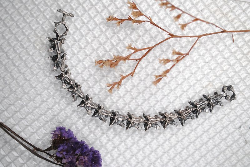Mountain Bones/Handmade Silver Jewelry/Ring/Three Generations/ˇSnake Bone Bracelet - Bracelets - Sterling Silver Silver
