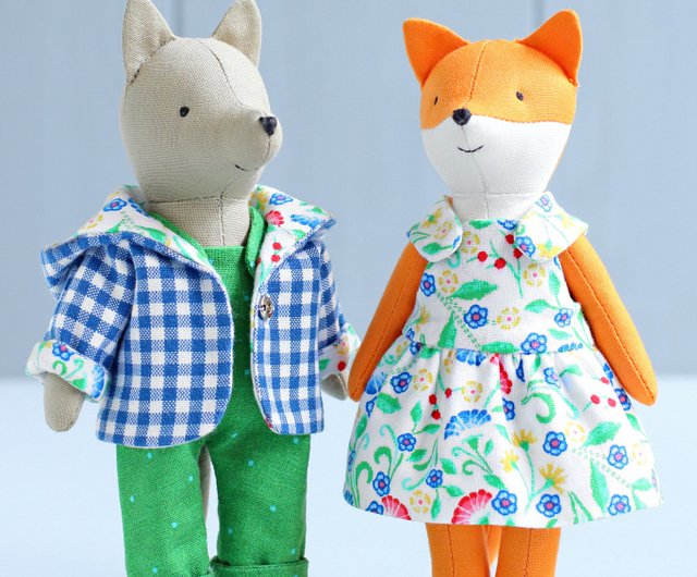 ぬいぐるみ　狐　オオカミ　ハンドメイド デジタル】ミニサイズのオオカミとキツネのぬいぐるみの縫製
