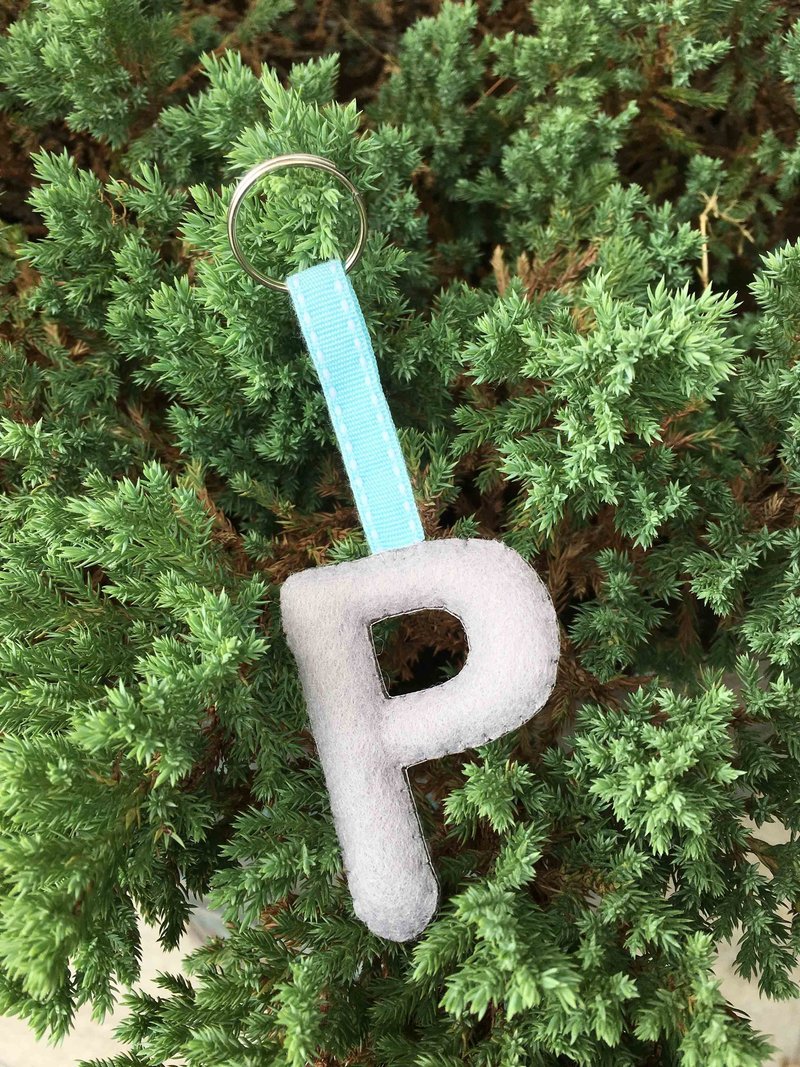 Alphabet felt keychain - Keychains - Other Materials 