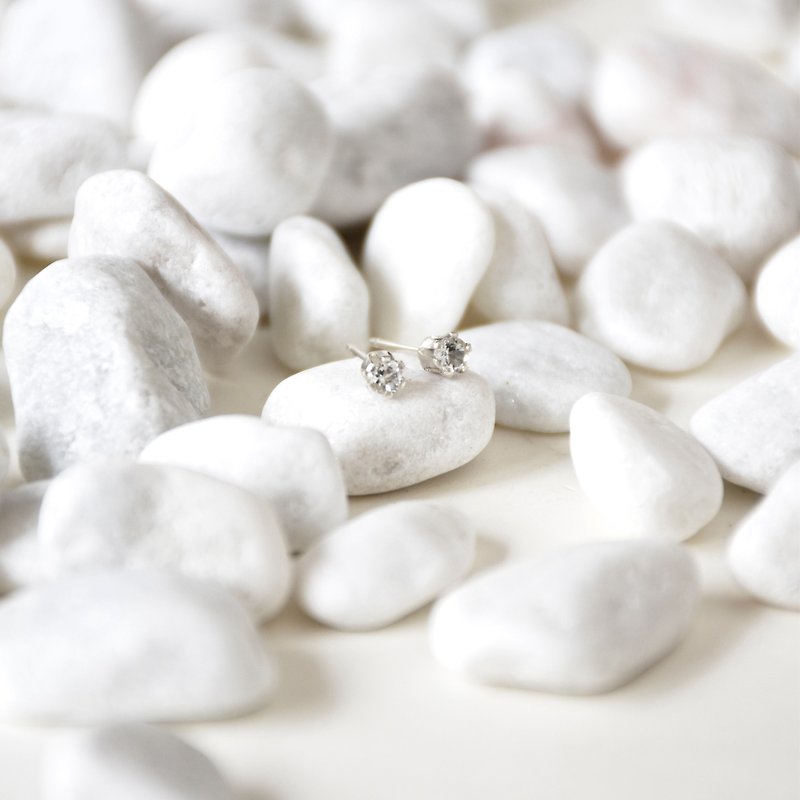 Handmade Topaz with sterling silver Stud Earring, November Birthstone - Earrings & Clip-ons - Gemstone Transparent
