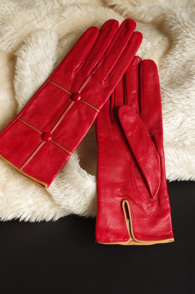 Old groceries bought in France, leather red piping two-color gloves, good in the 1960s W159 - ถุงมือ - โลหะ สึชมพู