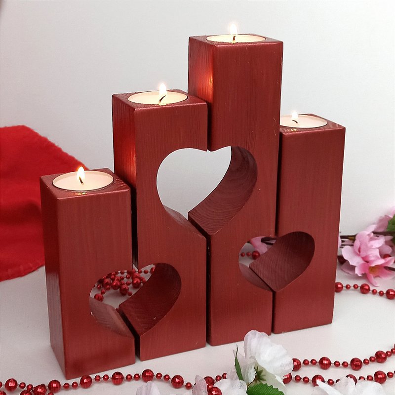 Heart Candle Holder Valentine's Day Decor - เทียน/เชิงเทียน - ไม้ สีแดง