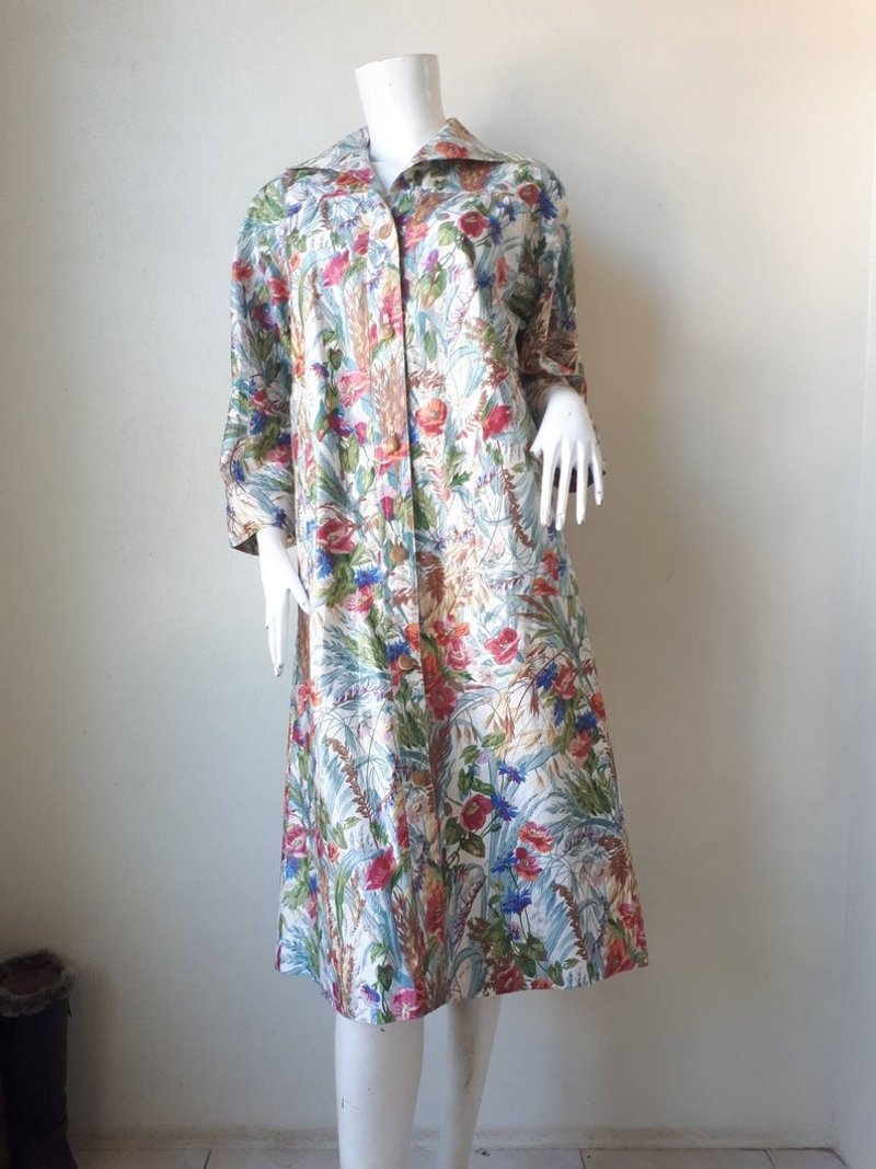 Vintage Outerwear Coat / Cotton Floral  Print Size Medium - Women's Blazers & Trench Coats - Wool 