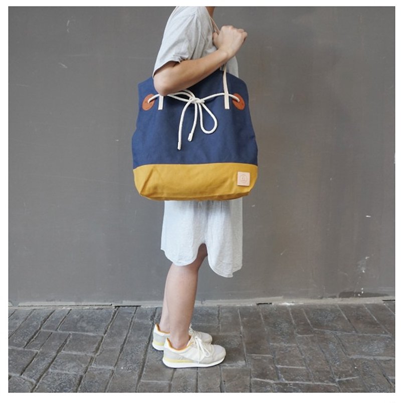 weekend bag - 手提包/手提袋 - 其他材質 藍色