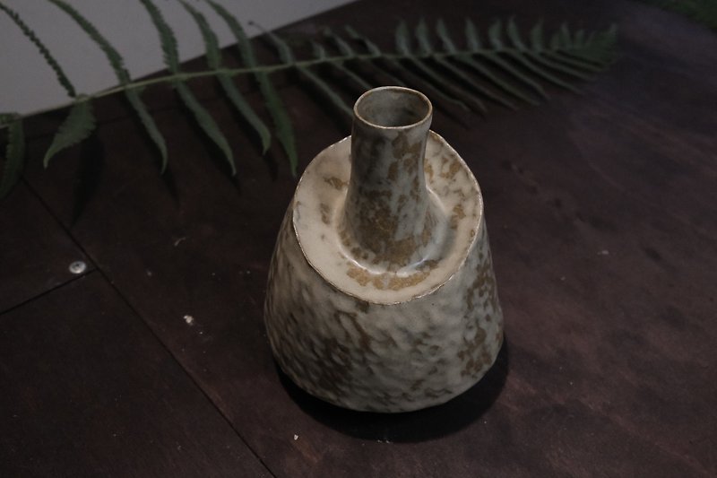 花器 l 橄欖 - 花瓶/花器 - 陶 