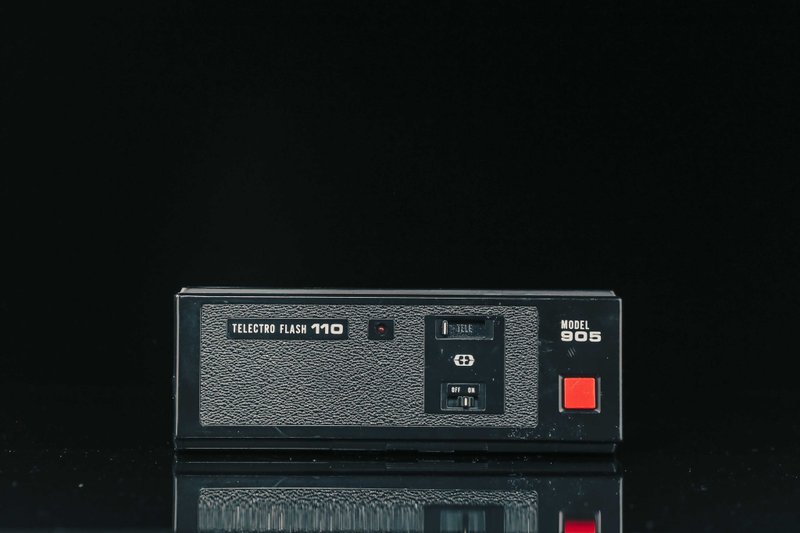 PETTICA TELE CTRO FLASH 110 MODEL 905 #110底片相機 - 相機/拍立得/底片相機 - 其他金屬 