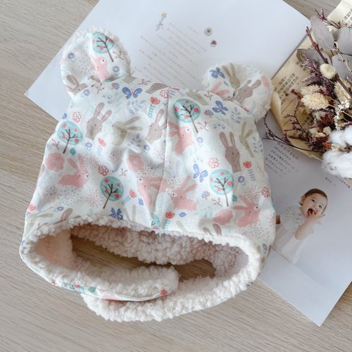 Lianne baby 梨安手工嬰兒禮物 彌月禮 新生兒見面禮 周歲禮 粉灰兔們的花草生活 手工雙功能 寶寶保暖飛行帽 遮耳帽 嬰兒帽