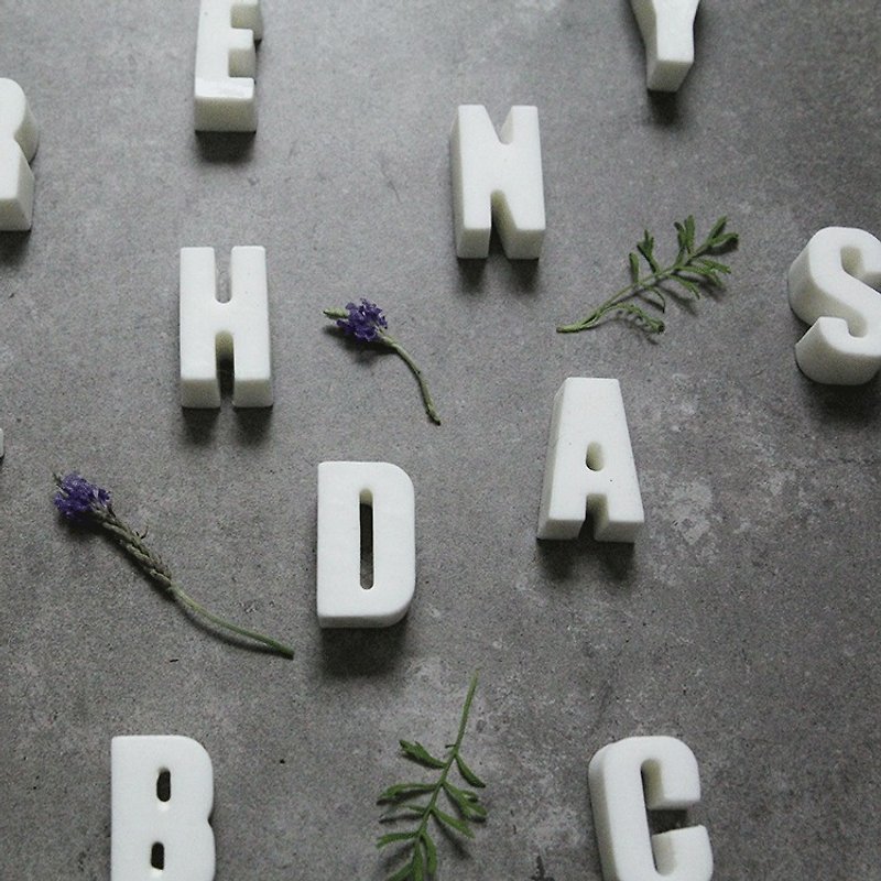 Alphabet Handmade Soap - Lavender - สบู่ - วัสดุอื่นๆ ขาว
