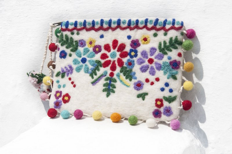Wool felt cosmetic bag / storage bag / coin purse / leisure card holder / mobile phone case-Eastern European Flower Rainbow Tassel - Toiletry Bags & Pouches - Wool Multicolor