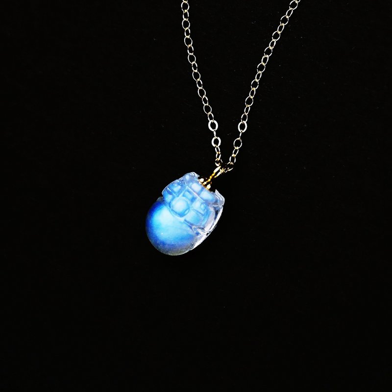 Peace of Time Spiritual Beast Moonstone Pixiu Necklace 14K - Necklaces - Crystal Blue