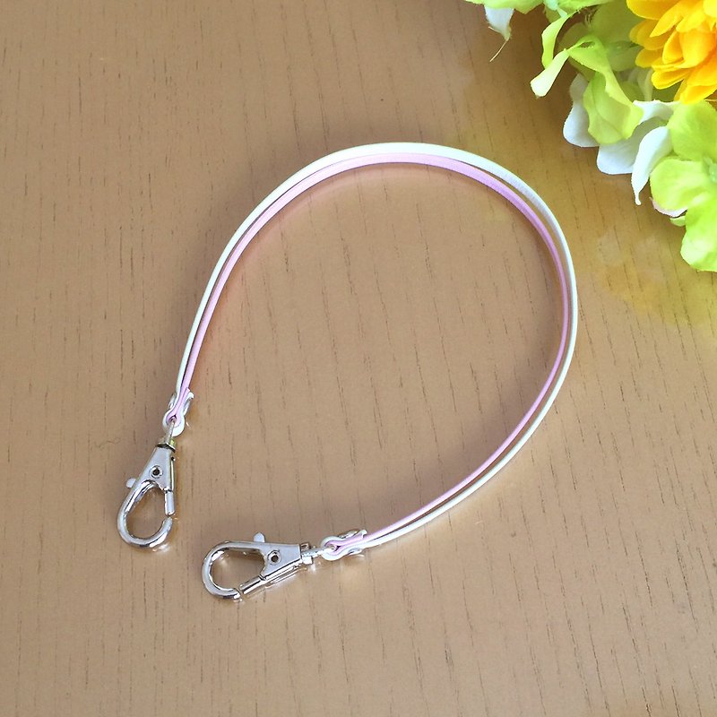 Two-tone color Leather strap ( Pearl Pink and Ivory ) - Clasps : Silver - พวงกุญแจ - หนังแท้ สึชมพู