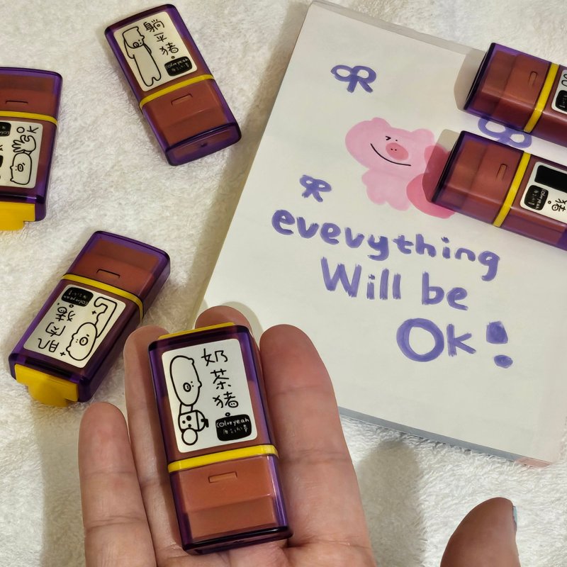 【coloryeah】像筆一樣的印章 便攜迷你光敏印章/學生打工人圖案 - 印章/印台 - 紙 多色