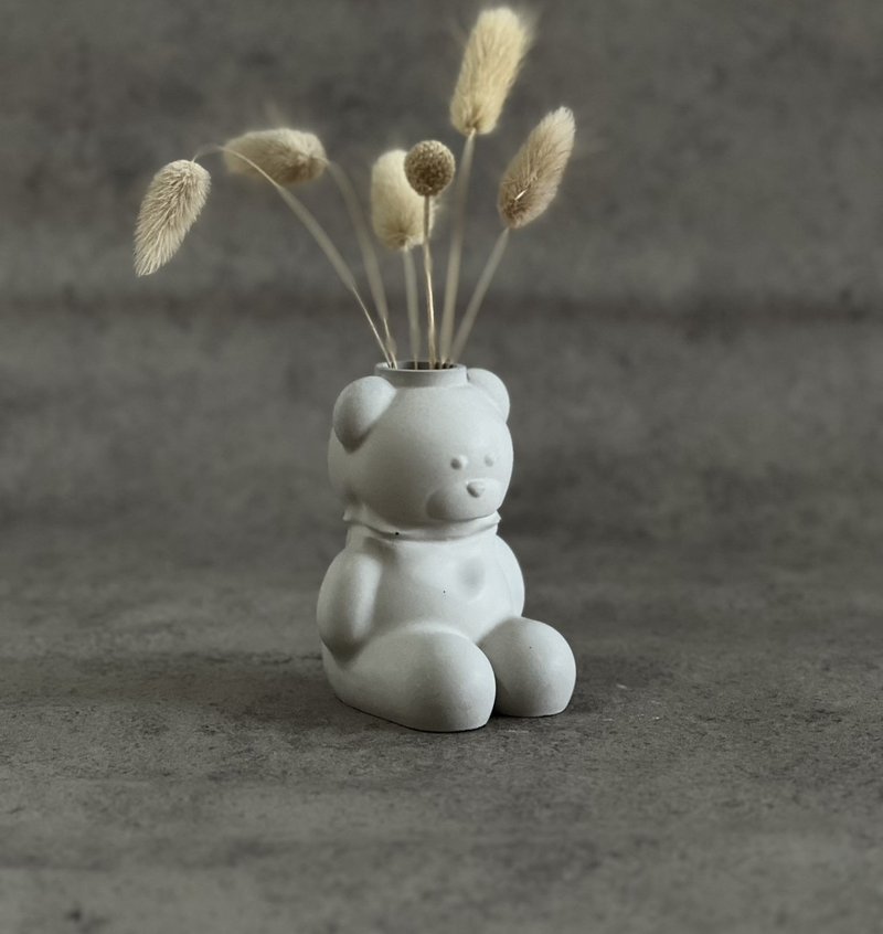 熊/花器/擴香石/筆筒/水泥/擺件/蠟燭臺/母親節/乾燥花 - 花瓶/花器 - 環保材質 