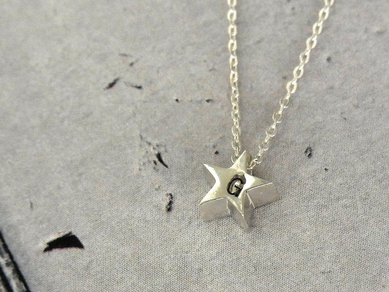 [Engraving order possible] Initial Petit Star Necklace / silver - Necklaces - Sterling Silver Silver