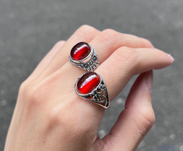 Vintage Yemeni Silver Tone Ring high quality Adjustable Split Ring with red and blue