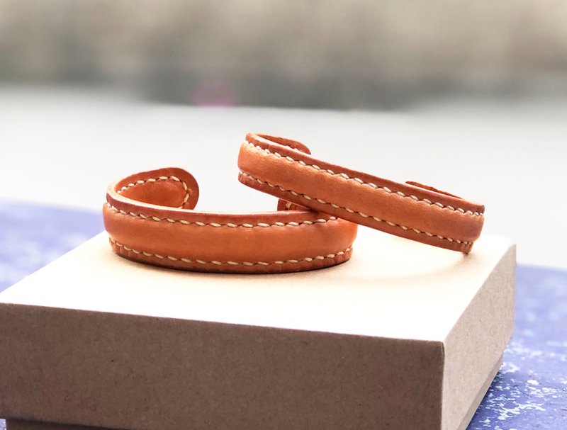 Lovers hand (1 pair), leather material bag, couple bracelet, free embossing, vegetable tanned leather couple suit - Leather Goods - Genuine Leather Orange