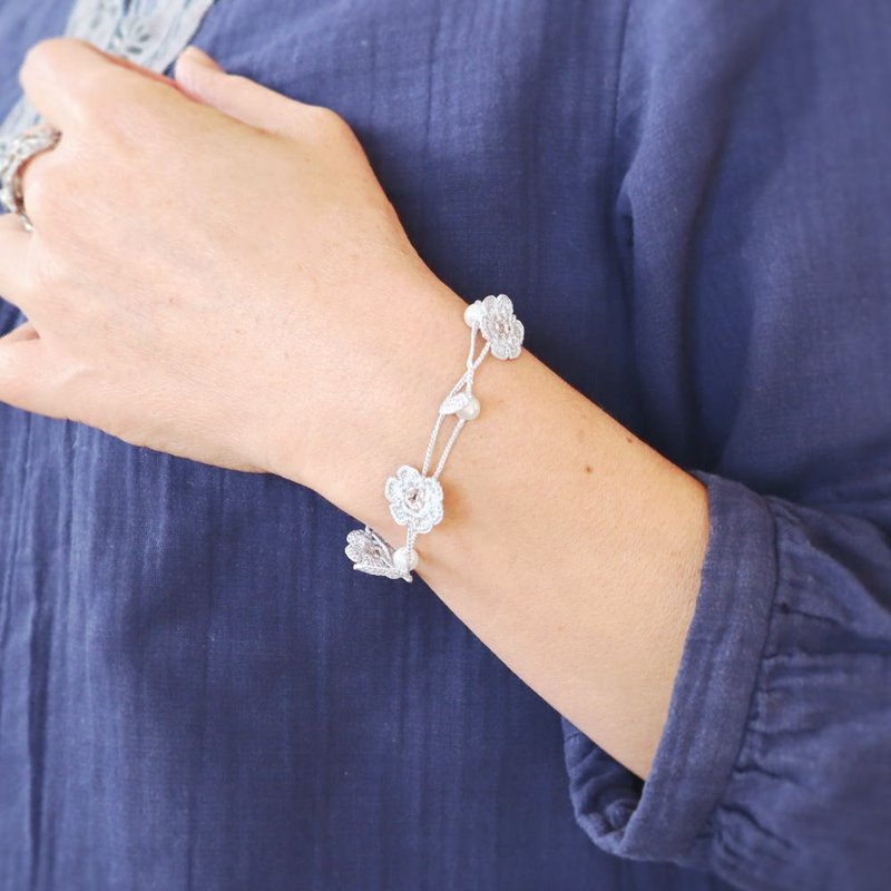 OYA crochet Bracelet【MARY Pearl】Light Gray - Bracelets - Thread Gray