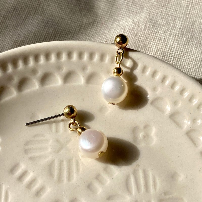 Laolin Groceries | Elegant Pearl Earrings (Pin / Clip) - Earrings & Clip-ons - Copper & Brass Gold