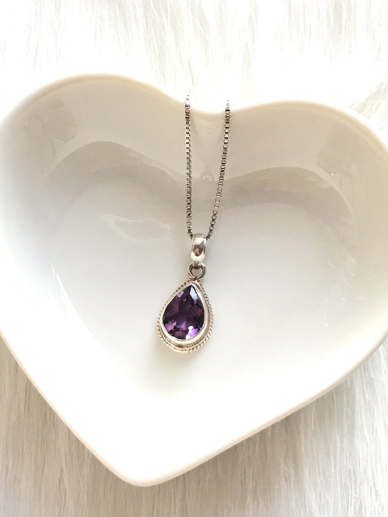 Amethyst 925 sterling silver drops simple border necklace Nepal handmade silver - Necklaces - Gemstone Purple