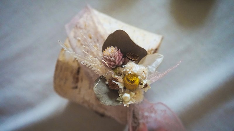 Smoked powder elegant powder dry corsage / bridal bouquet / customized - จัดดอกไม้/ต้นไม้ - พืช/ดอกไม้ 