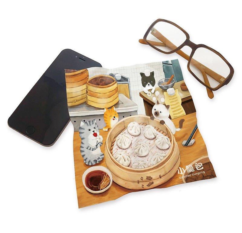 印刷されたユニバーサルクロス-小籠包を食べるワイプクロス - 眼鏡ケース・クロス - ポリエステル オレンジ