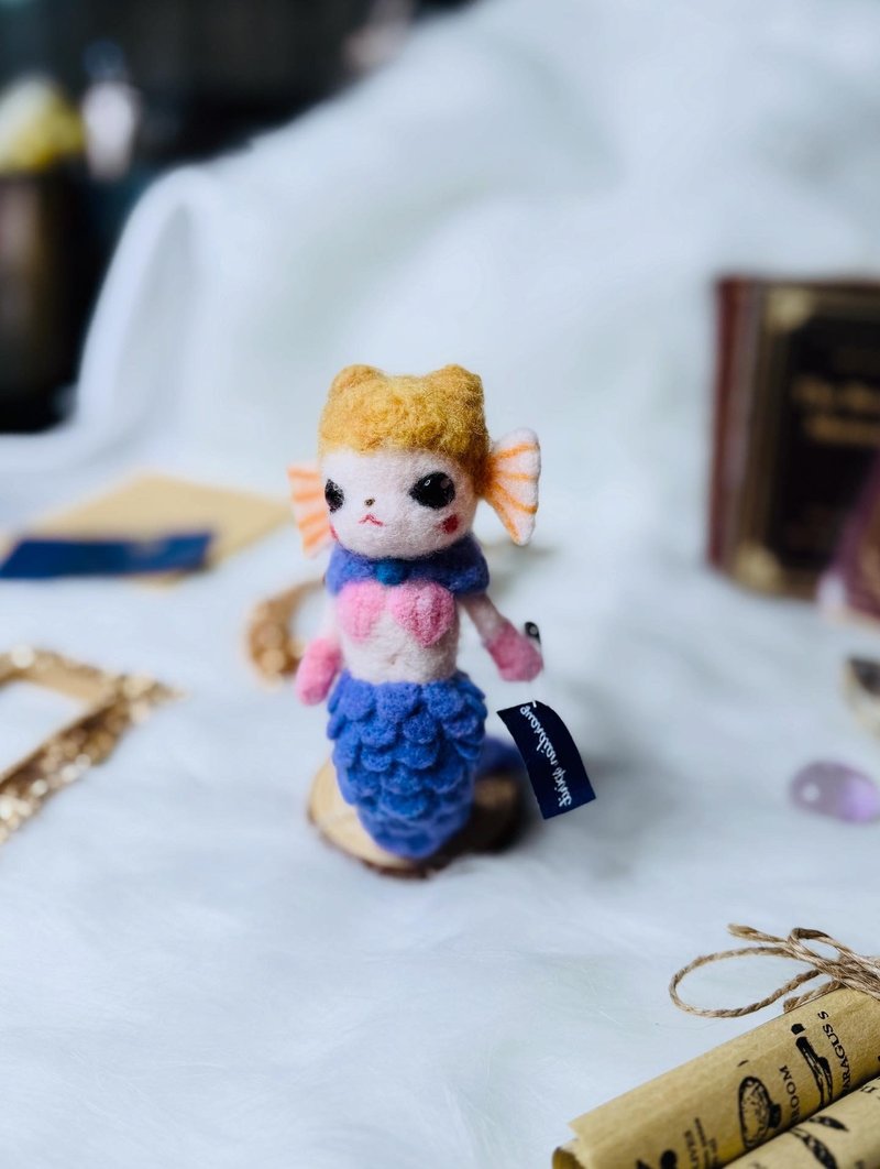羊毛氈人魚守護者沉 - 編織/刺繡/羊毛氈/縫紉 - 羊毛 藍色