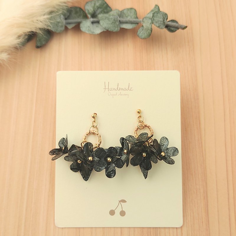 Black Japanese paper flower and crystal bead Clip-On - Earrings & Clip-ons - Paper Black