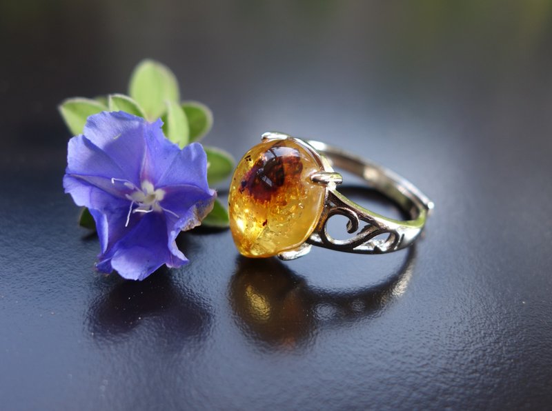Amber Amber Natural Baltic Gold Amber Ring 2.74g Plant Amber Non-Second Generation Amber - General Rings - Semi-Precious Stones Yellow