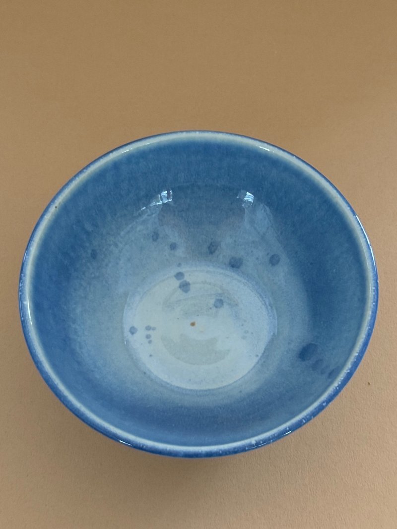 White and blue bowl - Bowls - Pottery Blue