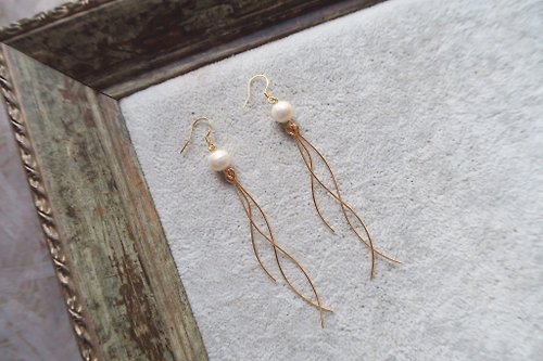 BELOVED cotton pearl 日本棉珍珠 棉珍珠 派對流線耳環 棉花珍珠