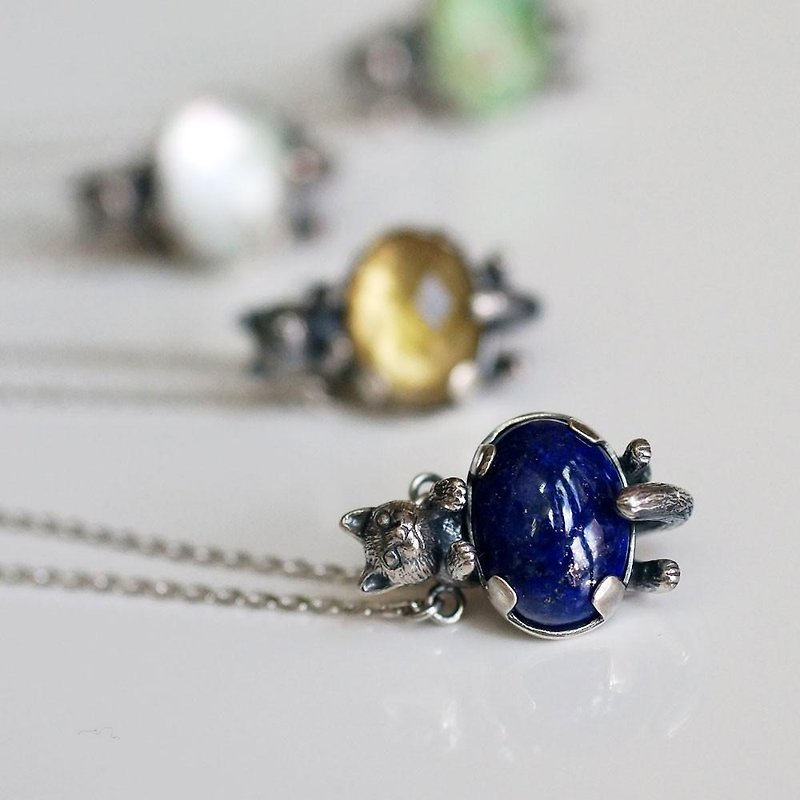 Irodori Cat Pendant Lapis Lazuli - Necklaces - Other Metals 