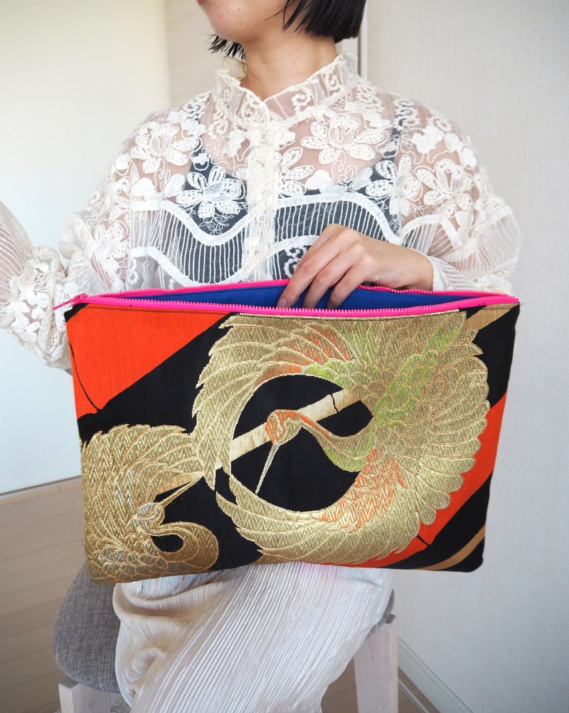 【一点物】着物帯×帆布のパソコンケース クラッチバッグ　和モダン　個性的　カラフル　帯リメイク　着物リメイク - 電腦包/筆電包 - 絲．絹 黑色