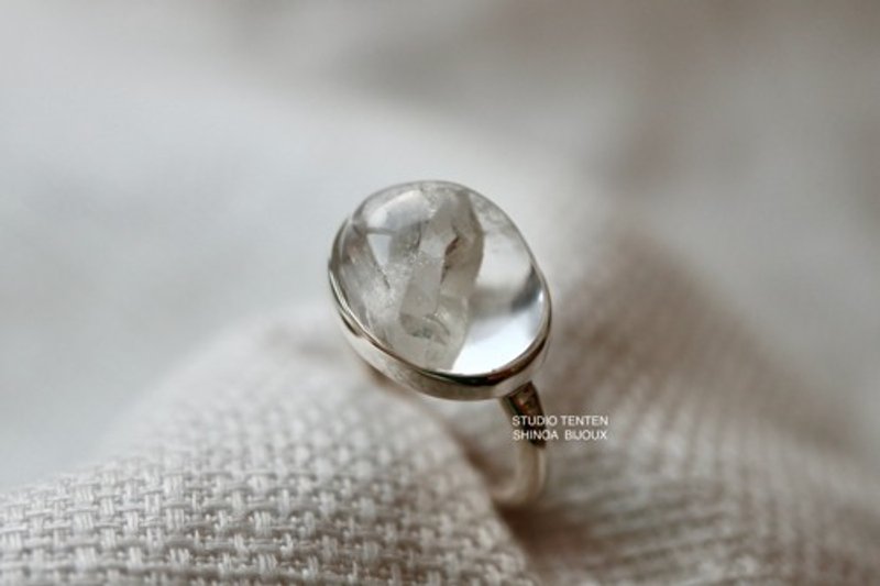 Pinkoi Proxy Purchase - [Iceberg Quartz] Ring Quartz in Quartz - General Rings - Gemstone 