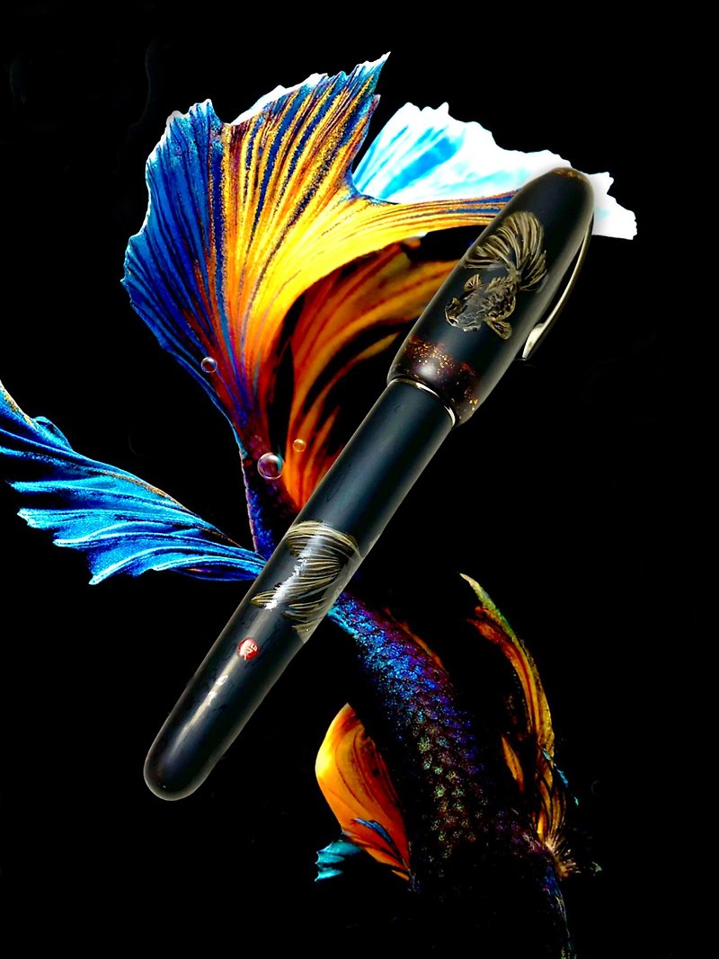 3952 Old Goat - Natural Lacquer Painted Pen Galmaran Black Butterfly Tail Rose Gold Tip Pen - ปากกาหมึกซึม - วัสดุอื่นๆ 