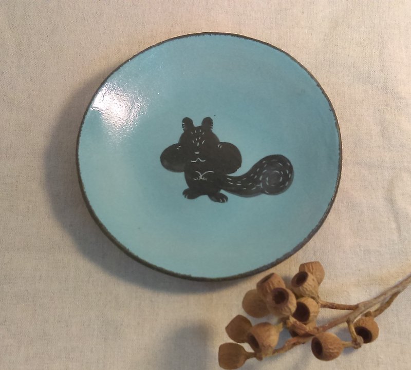 Spot immediately sent!! DoDo hand whisper. Animal silhouette series - squirrel in the middle of the disc (天蓝) - Pottery & Ceramics - Pottery Blue