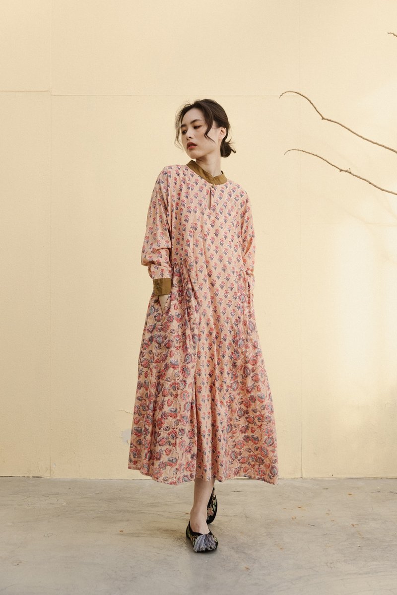 Two-color dress with woodcut buttons and splicing_Qianfen - One Piece Dresses - Cotton & Hemp Pink