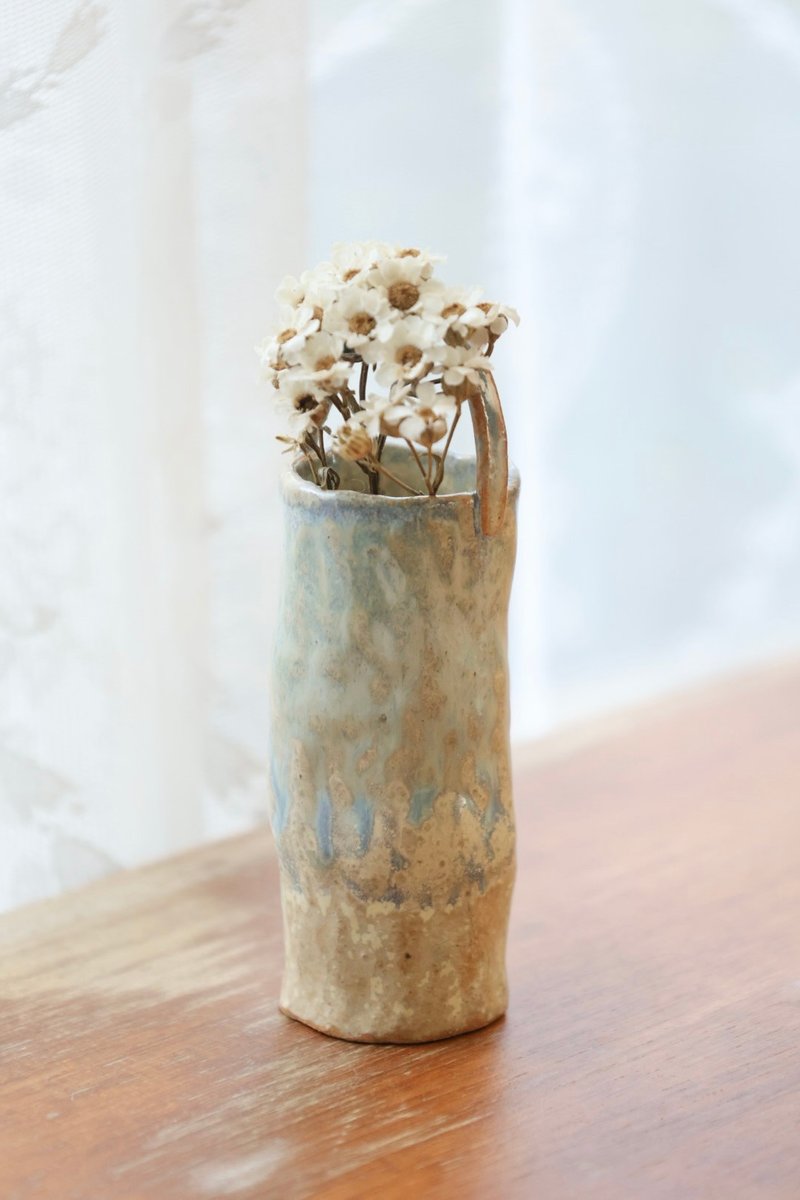 交換禮物/冰雪奇緣侘寂風迷你提把乾花器 花插小瓶辦公室療癒小物 - 花瓶/花器 - 陶 卡其色
