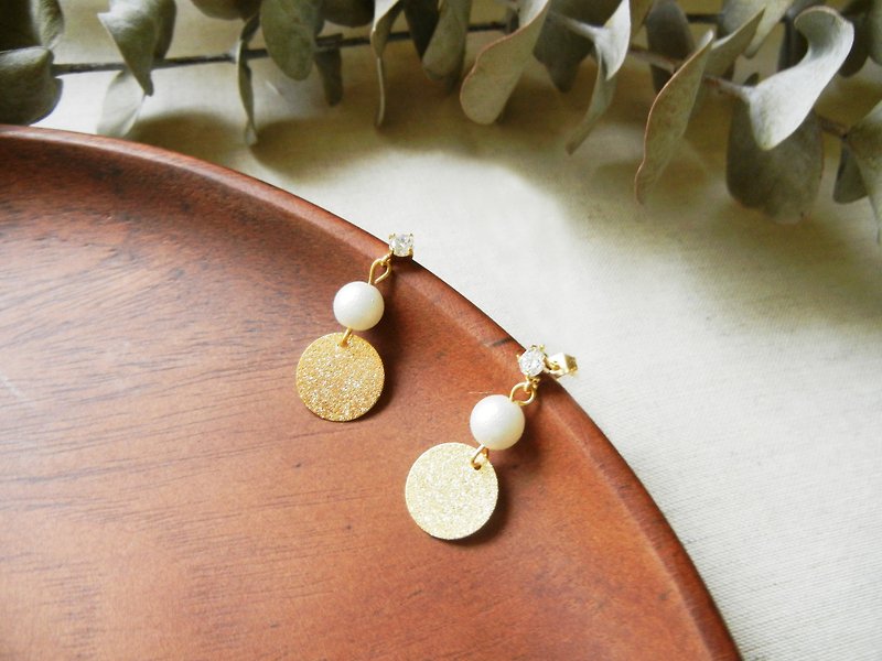 *coucoubird*round bronze pattern bead diamond earrings - Earrings & Clip-ons - Gemstone Gold