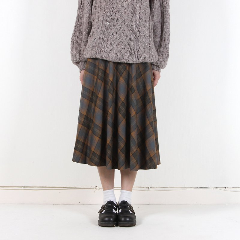 Ancient】 【egg plant Showa grid vintage wool skirt - Skirts - Wool Brown