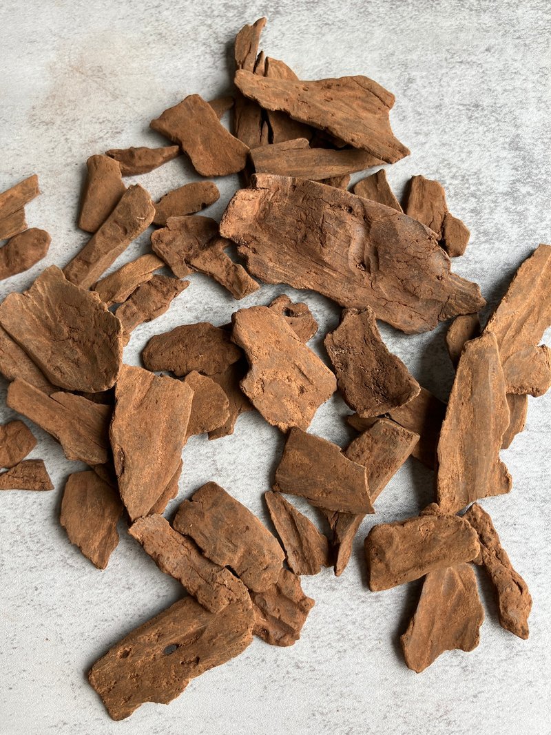 [Ingredients for the stove] [Rare model] Wild Merauke Agarwood_Indonesian red clay bark (three grams random) - ของวางตกแต่ง - ไม้ 