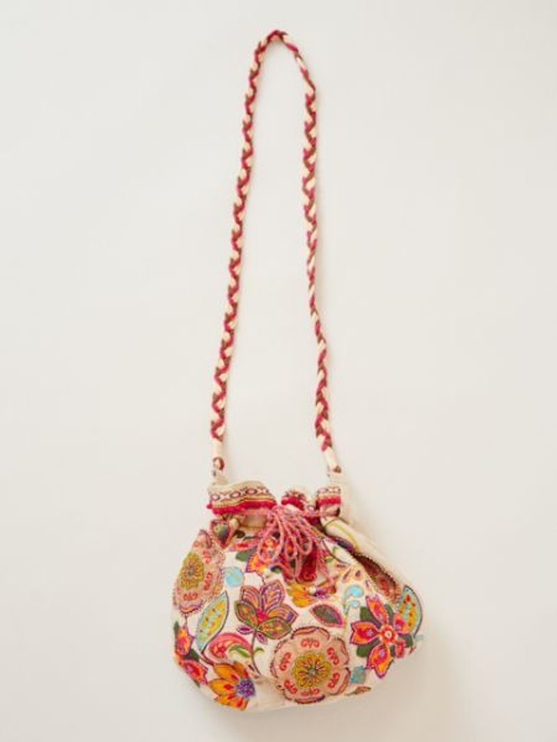 【Pre-order】 ☼ embroidered flower shoulder bag ☼ (two-color) - Messenger Bags & Sling Bags - Cotton & Hemp Multicolor