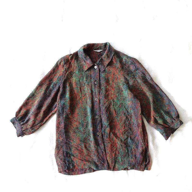 BajuTua / vintage / dark red green sand blasting chiffon shirt - เสื้อเชิ้ตผู้หญิง - เส้นใยสังเคราะห์ สีนำ้ตาล
