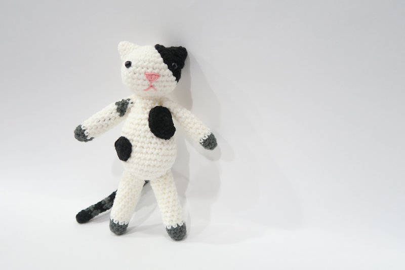 Aprilnana_驕傲的貓小姐，cat，毛線娃娃，可愛吊飾，編織娃娃 - 吊飾 - 其他材質 白色